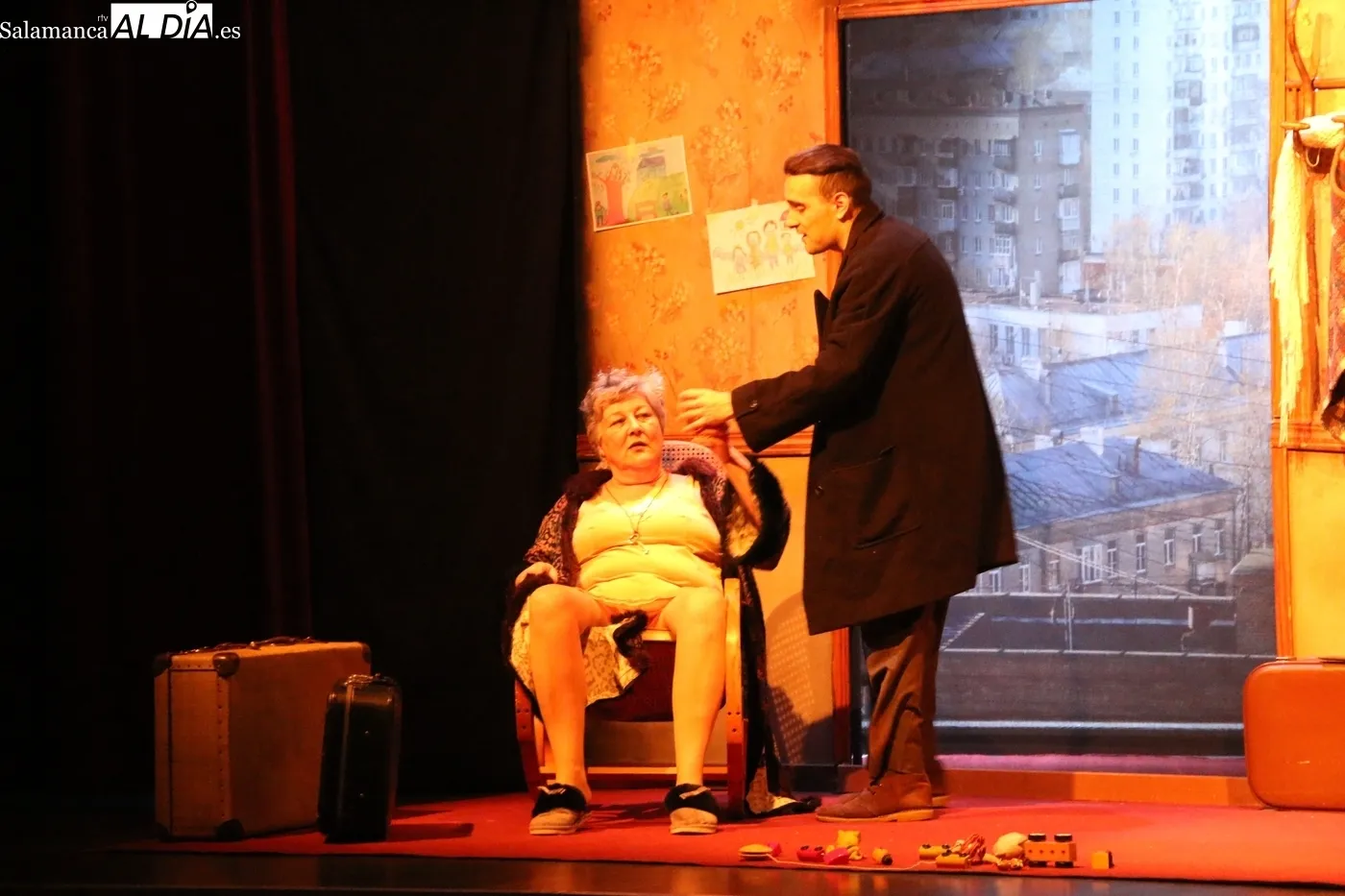 Representación de 'Maison Close' por Paraskenia Teatro en Vitigudino / CORRAL