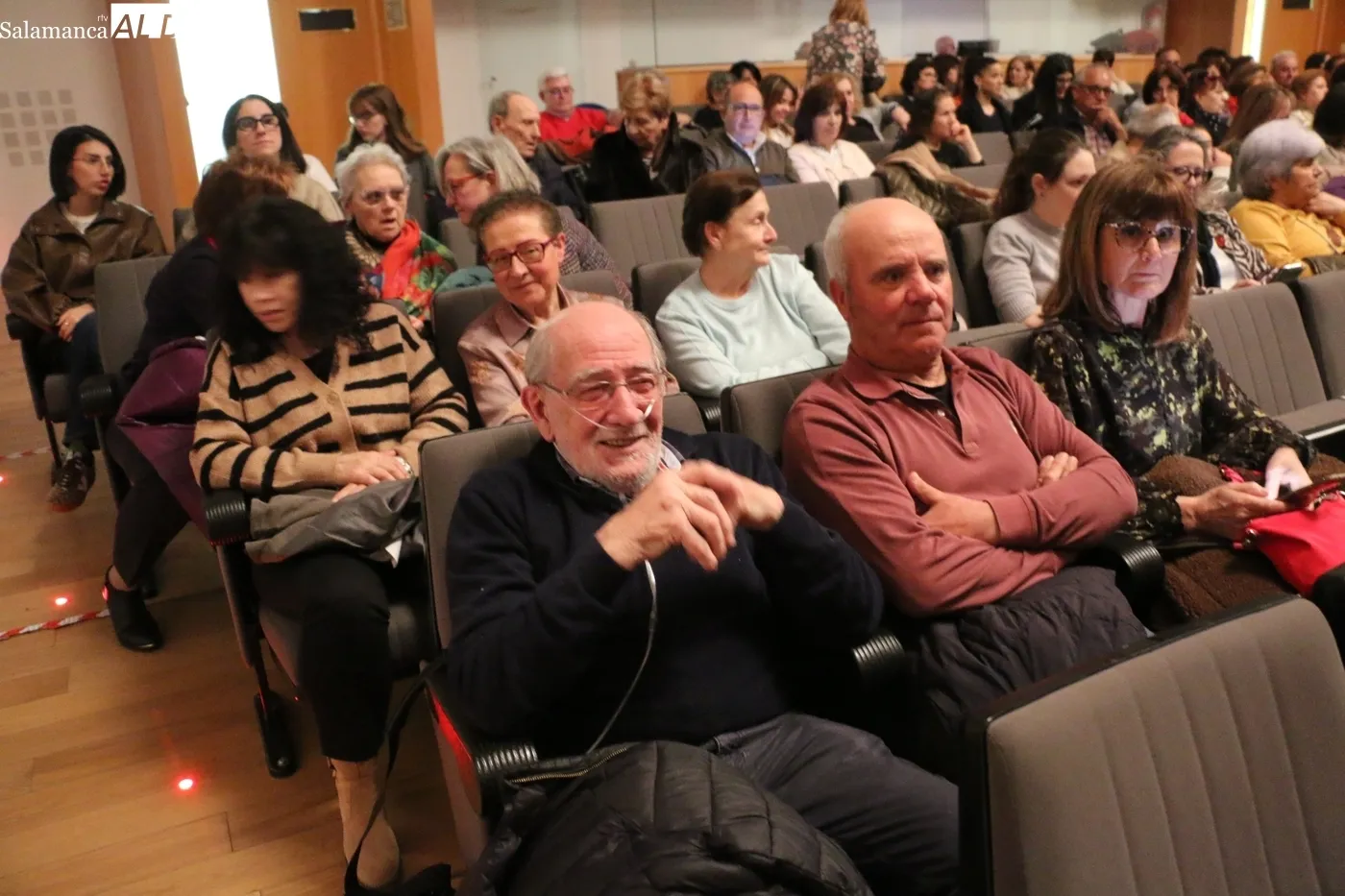 Interpretación de 'Los centros de Lorca' por Antagonista Teatro en Vitigudino / CORRAL 