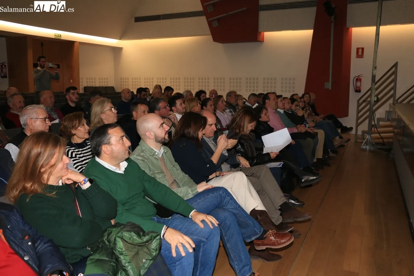 Acto electoral del PP en Vitigudino / CORRAL