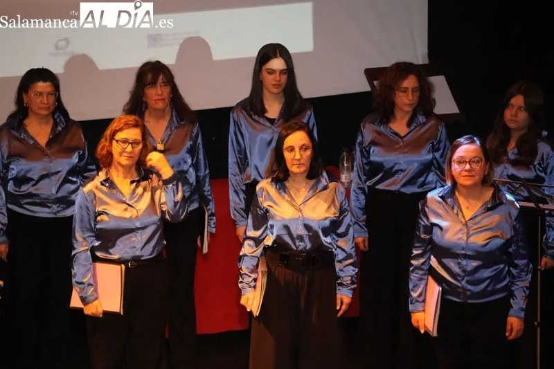 Foto 7 - El coro Kyria pone m&uacute;sica al acto central del 8M en Alba de Tormes con un repertorio dedicado a la mujer