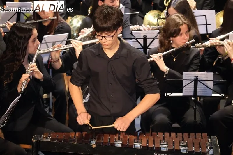 Foto 5 - La Banda de M&uacute;sica de Alba de Tormes pone en valor el talento joven en su II Concierto Extraordinario