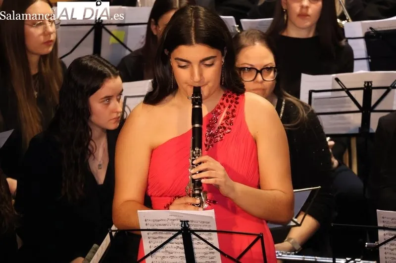 Foto 7 - La Banda de M&uacute;sica de Alba de Tormes pone en valor el talento joven en su II Concierto Extraordinario