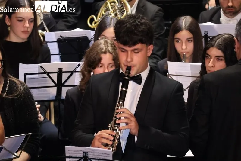 Foto 6 - La Banda de M&uacute;sica de Alba de Tormes pone en valor el talento joven en su II Concierto Extraordinario