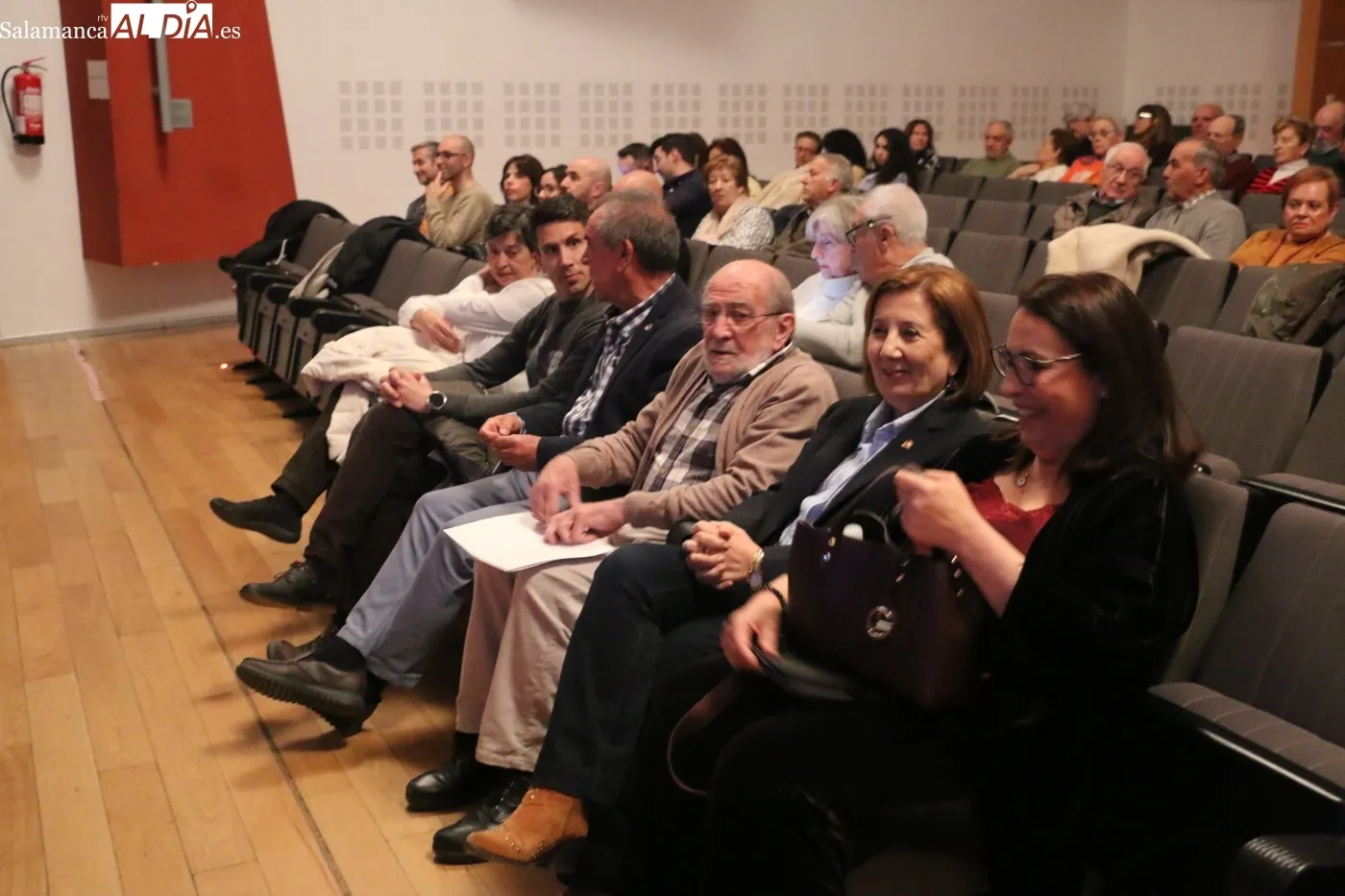 Gala de clausura y entrega de premios del Certamen de Teatro de Vitigudino / CORRAL 