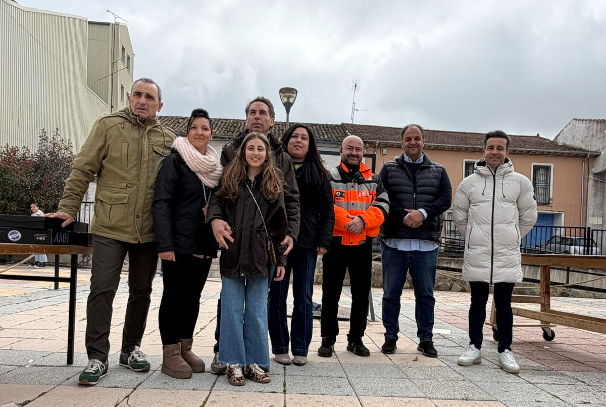 Protección Civil de Guijuelo recibe el nombramiento como Matancero de Honor en Campillo