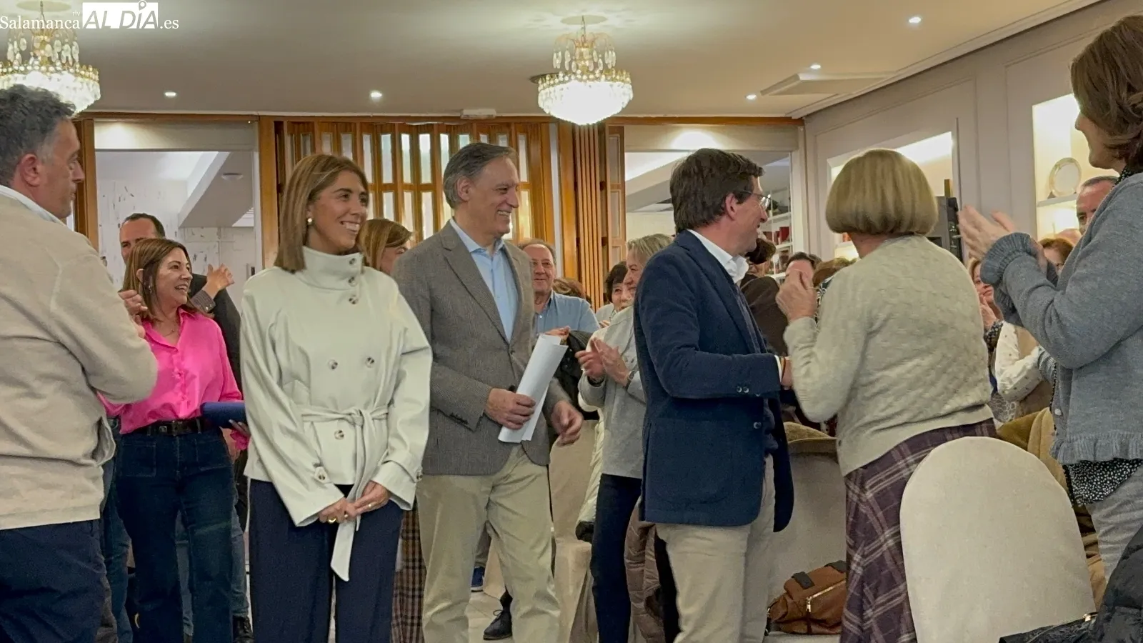 Foto 4 - &ldquo;Estamos con la gente y sus problemas&rdquo;: El PP cierra filas en Pe&ntilde;aranda junto a Mart&iacute;nez Almeida, reivindicando el "trabajo bien hecho" de Ma&ntilde;ueco