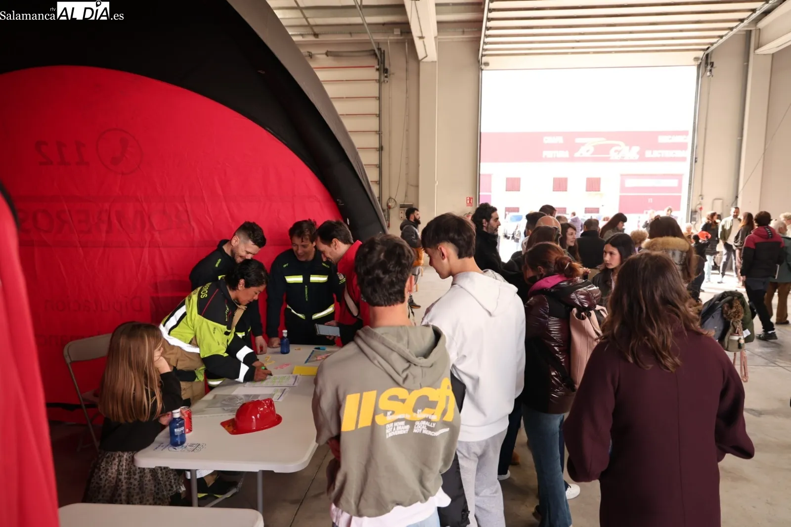 Puertas abiertas de los Bomberos de la Diputación en Villares | FOTOS: David Sañudo