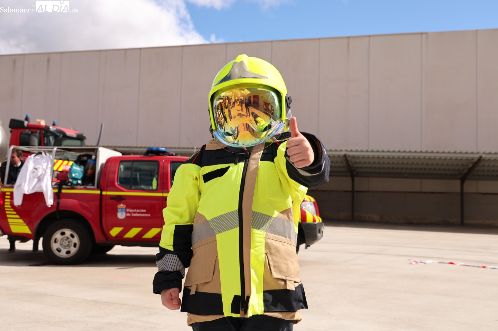 Puertas abiertas de los Bomberos de la Diputación en Villares