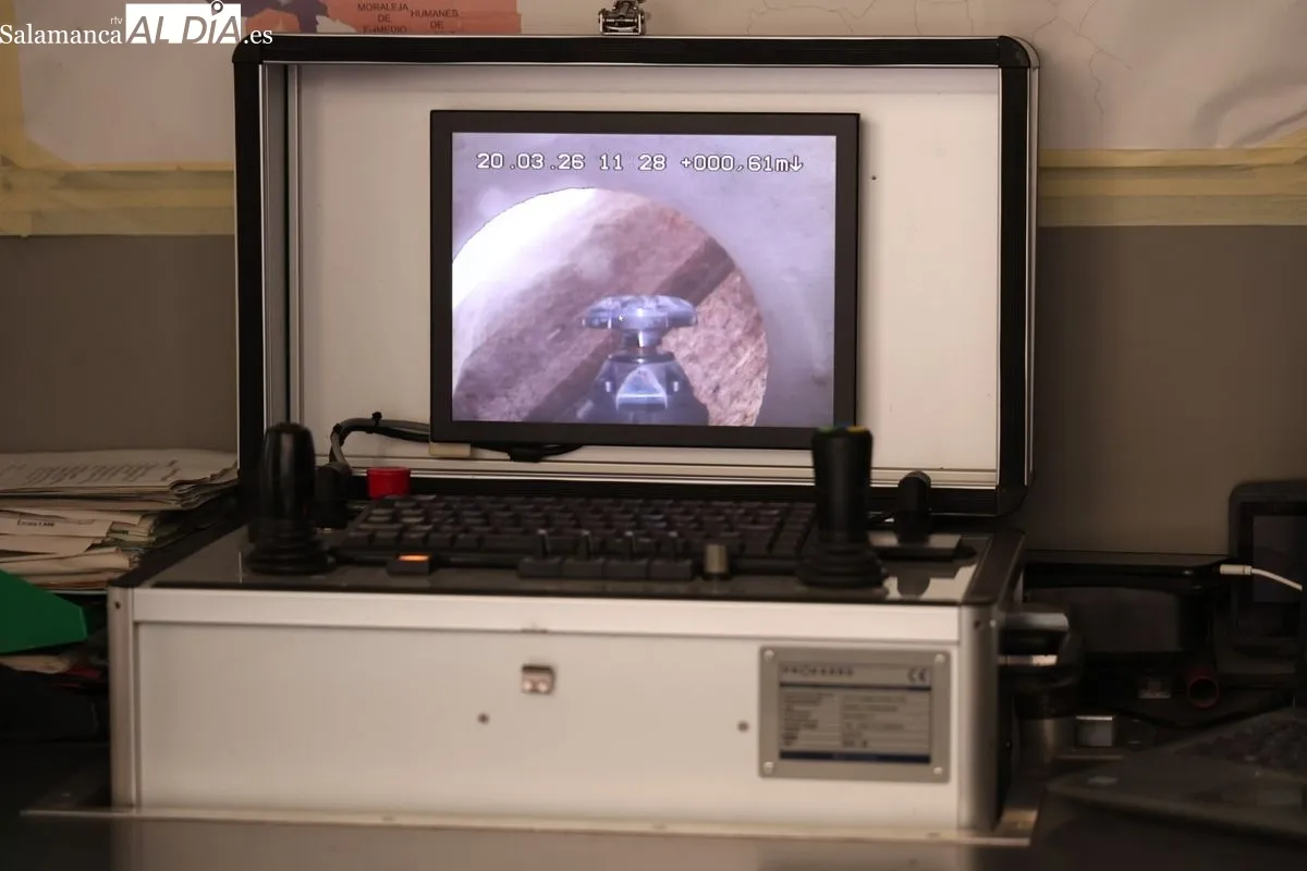 Presentación de la nueva tecnología que permite que Salamanca reduzca su consumo de agua en 13.754 millones de litros en cinco años. Foto de David Sañudo