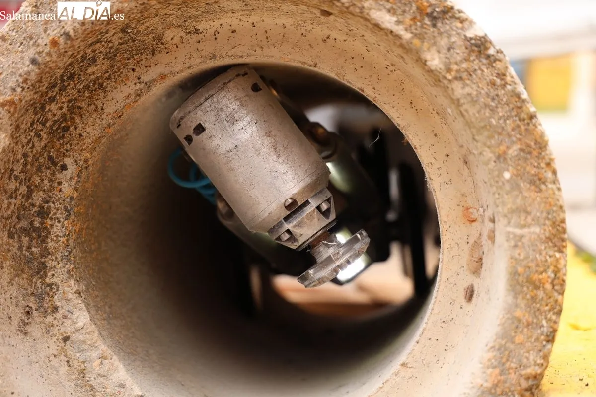 Presentación de la nueva tecnología que permite que Salamanca reduzca su consumo de agua en 13.754 millones de litros en cinco años. Foto de David Sañudo