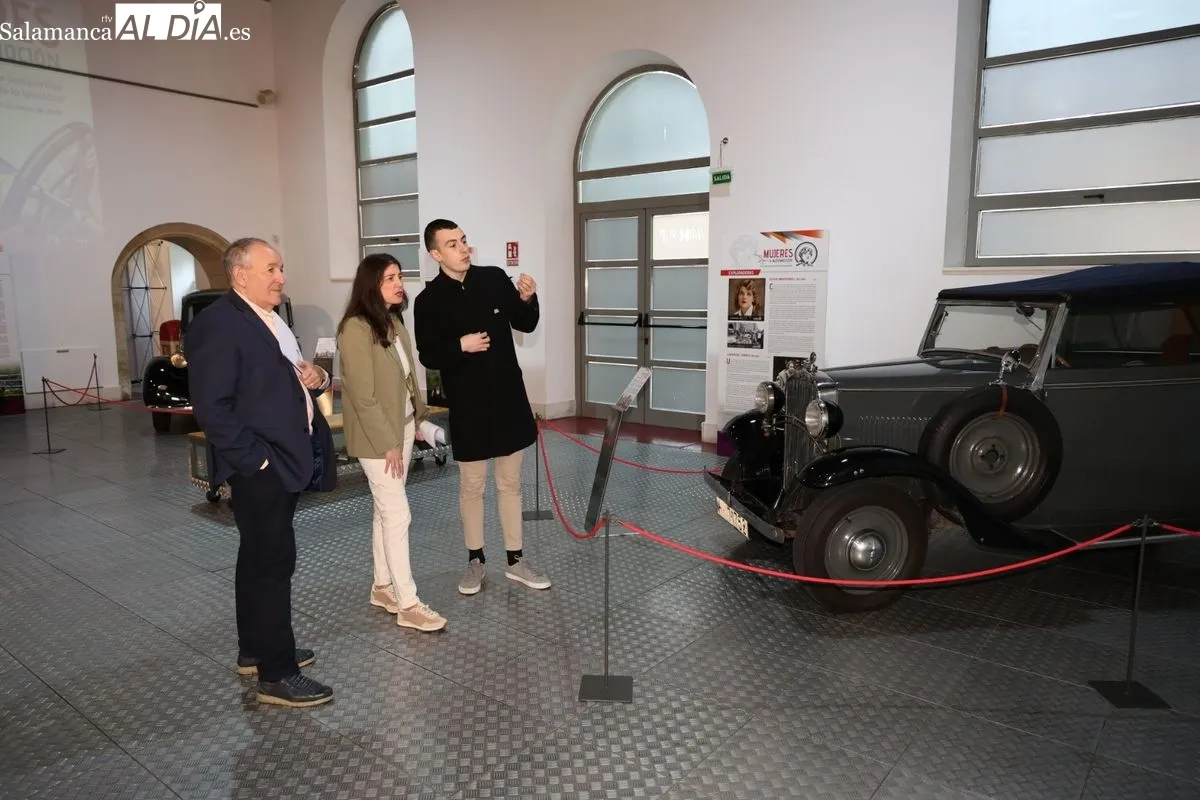 El Museo de Historia de la Automoción de Salamanca inaugura la muestra 'Mujeres y automoción'. Foto de David Sañudo