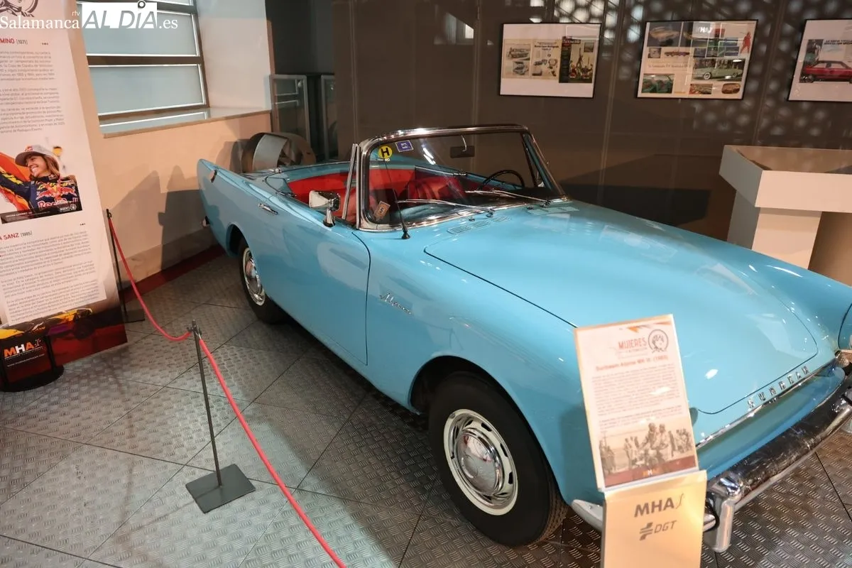 El Museo de Historia de la Automoción de Salamanca inaugura la muestra 'Mujeres y automoción'. Foto de David Sañudo