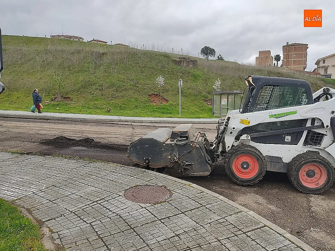 Obras mejora viaria en Avda. de Portugal