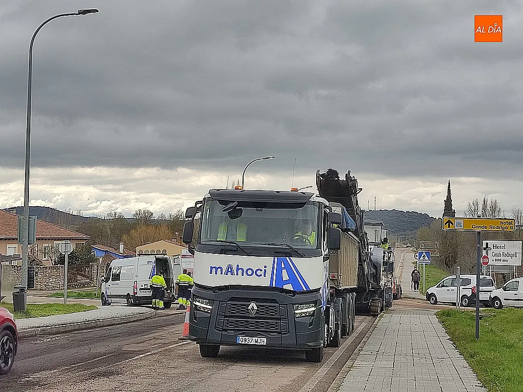 Obras mejora viaria en Avda. de Portugal
