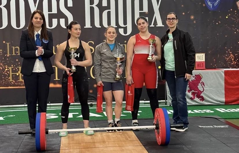 Marta García Rincón y Enrique Varela lideran el éxito de la USAL en el Campeonato de CyL de halterofilia