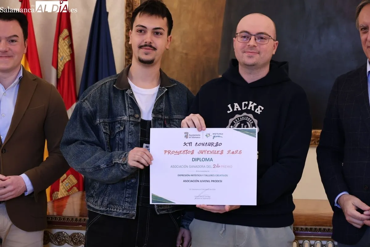 Entrega en el Ayuntamiento de Salamanca de los premios del XVI Concurso de Proyectos Juveniles. Foto de David Sañudo