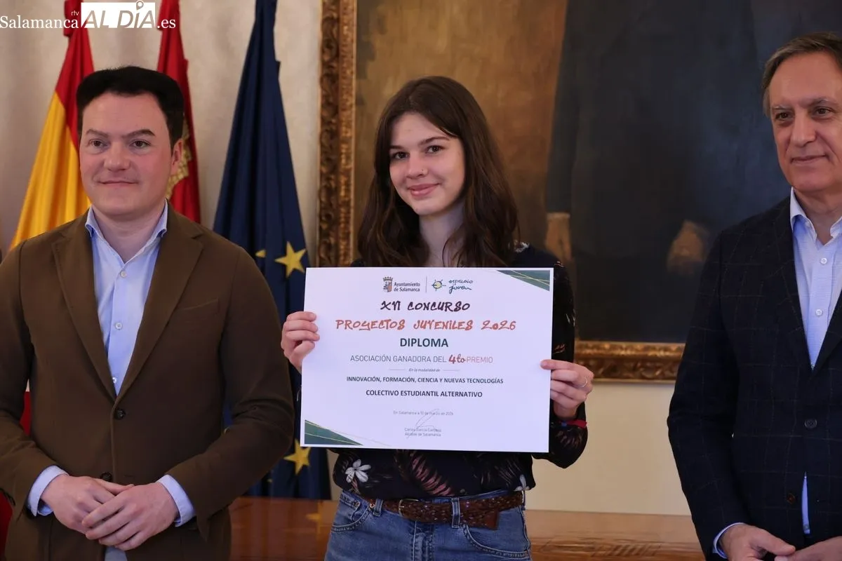 Entrega en el Ayuntamiento de Salamanca de los premios del XVI Concurso de Proyectos Juveniles. Foto de David Sañudo