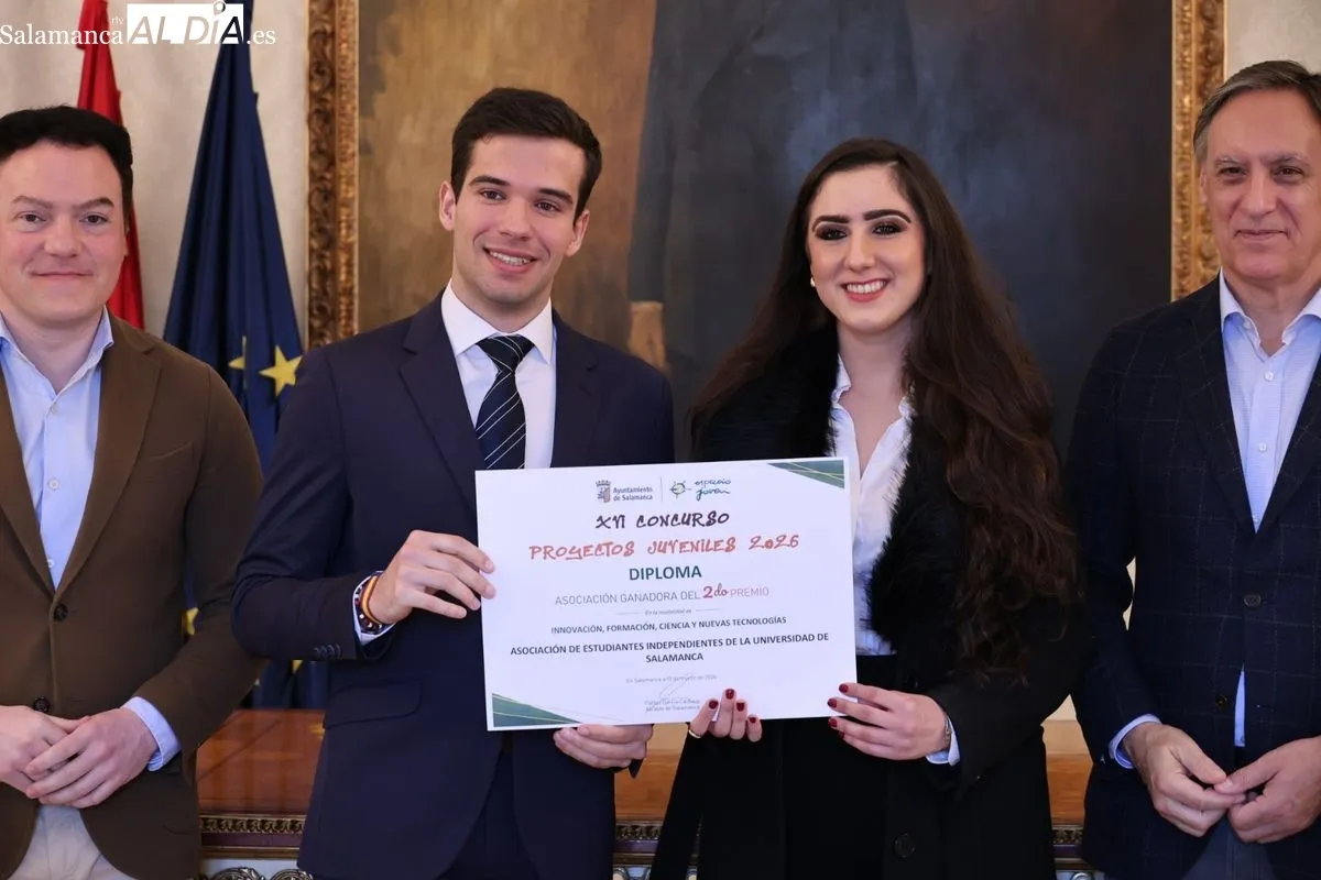 Entrega en el Ayuntamiento de Salamanca de los premios del XVI Concurso de Proyectos Juveniles. Foto de David Sañudo
