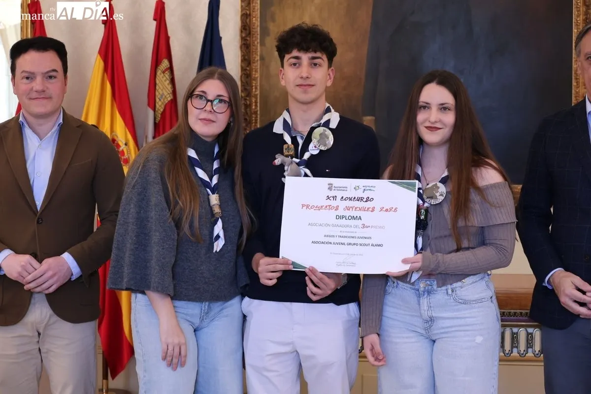 Entrega en el Ayuntamiento de Salamanca de los premios del XVI Concurso de Proyectos Juveniles. Foto de David Sañudo