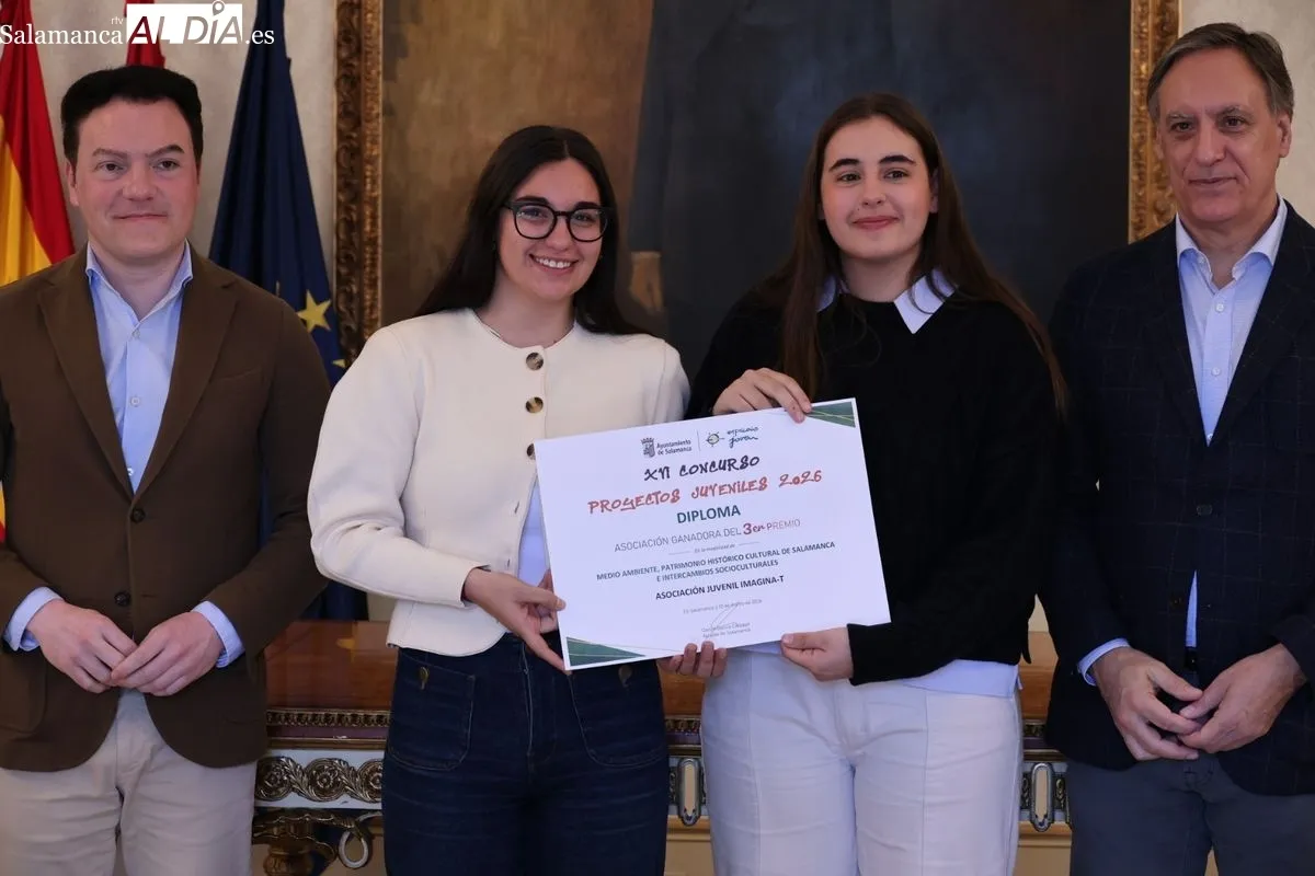 Entrega en el Ayuntamiento de Salamanca de los premios del XVI Concurso de Proyectos Juveniles. Foto de David Sañudo