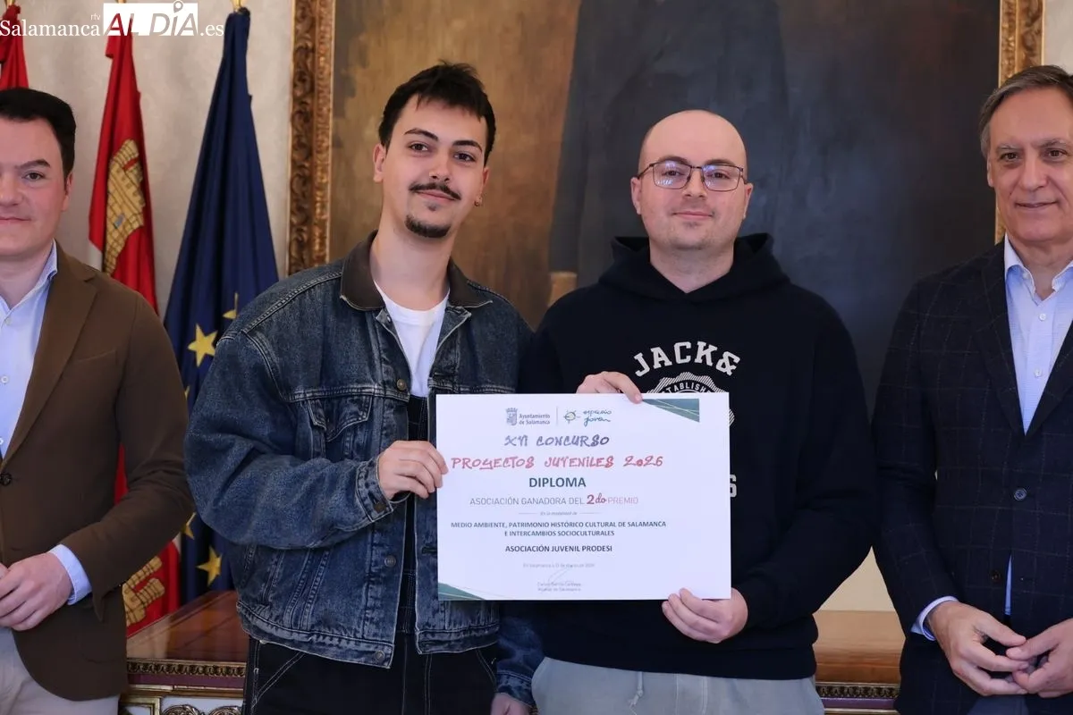Entrega en el Ayuntamiento de Salamanca de los premios del XVI Concurso de Proyectos Juveniles. Foto de David Sañudo