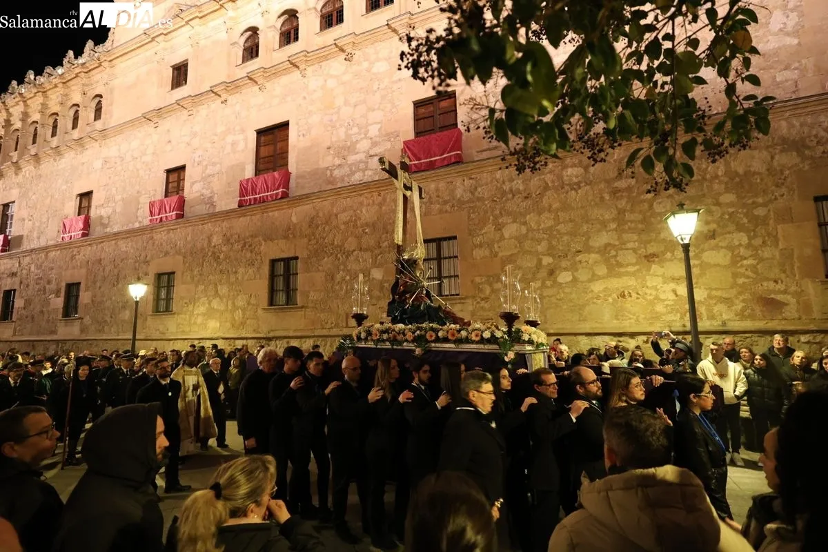 Procesión del Vía Matris de la Confradía de la Vera Cruz. Fotos: David Sañudo