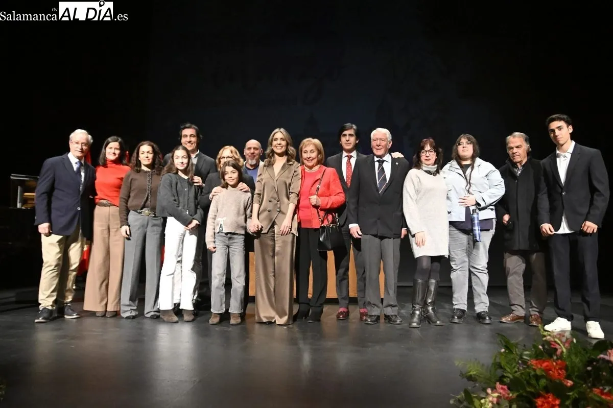 Foto 11 - FOTOS | Ciencia, periodismo y econom&iacute;a social: Salamanca premia el talento femenino