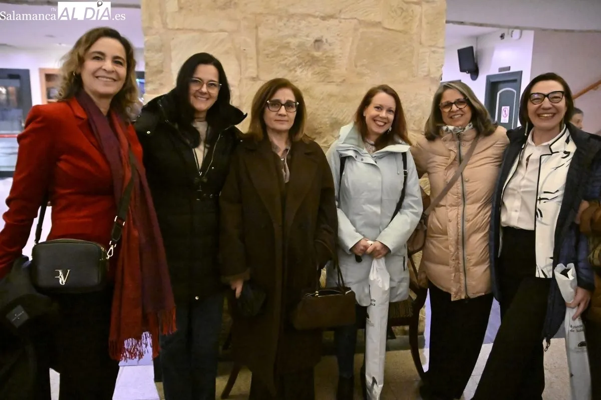 Foto 7 - FOTOS | Ciencia, periodismo y econom&iacute;a social: Salamanca premia el talento femenino