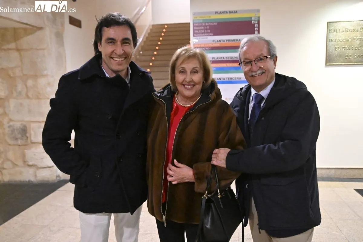 Foto 6 - FOTOS | Ciencia, periodismo y econom&iacute;a social: Salamanca premia el talento femenino