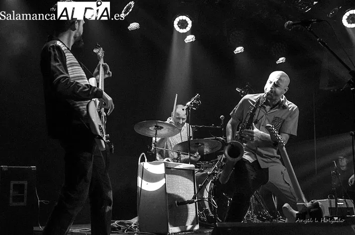 The Black Chillies en directo (Foto: Ángel Holgado)