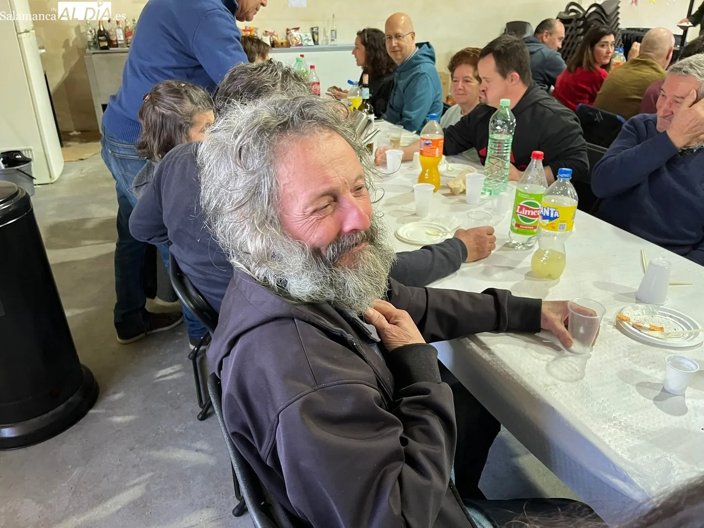 Primera comida tras la matanza en Gejo de los Reyes