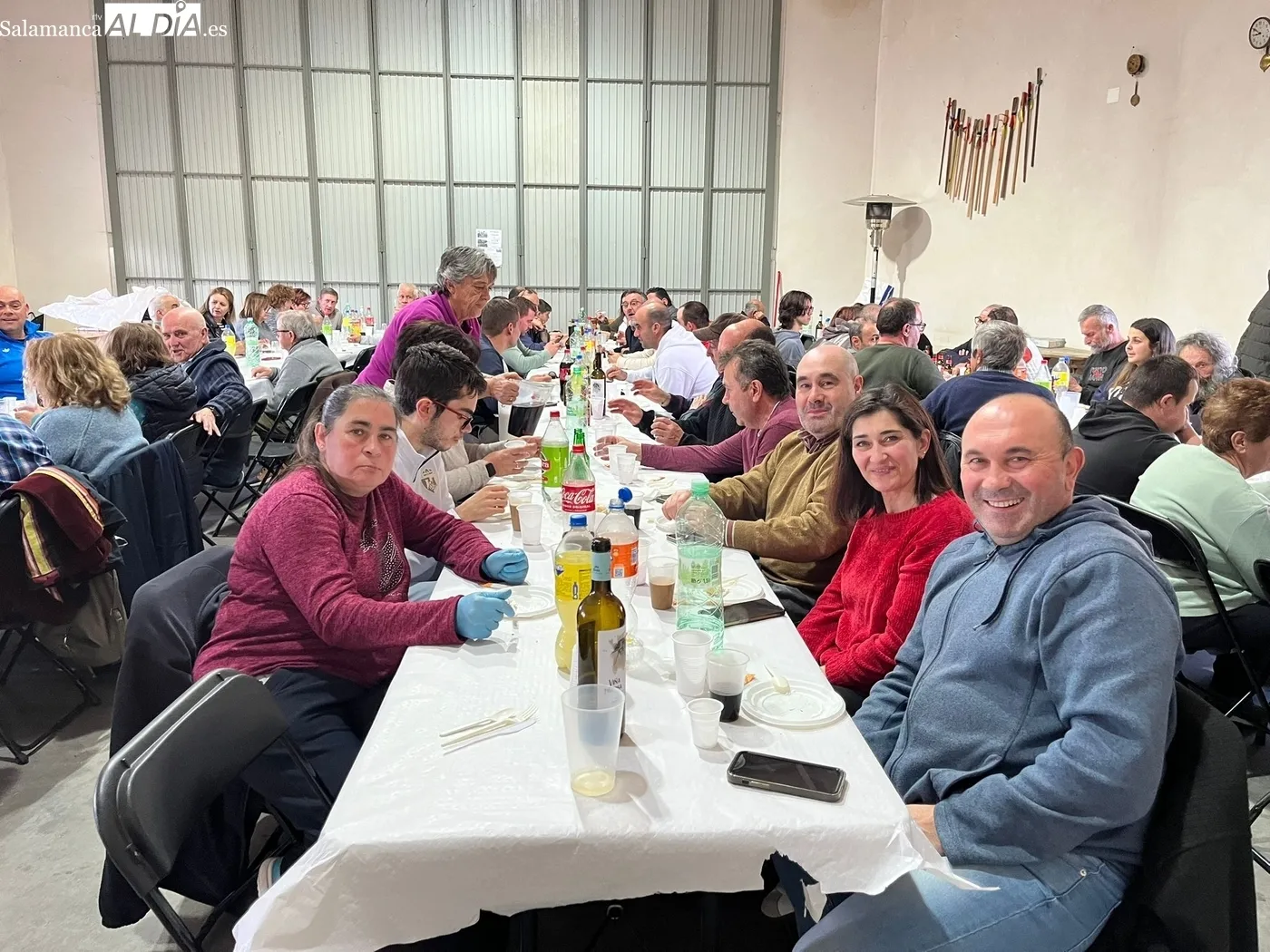 Primera comida tras la matanza en Gejo de los Reyes