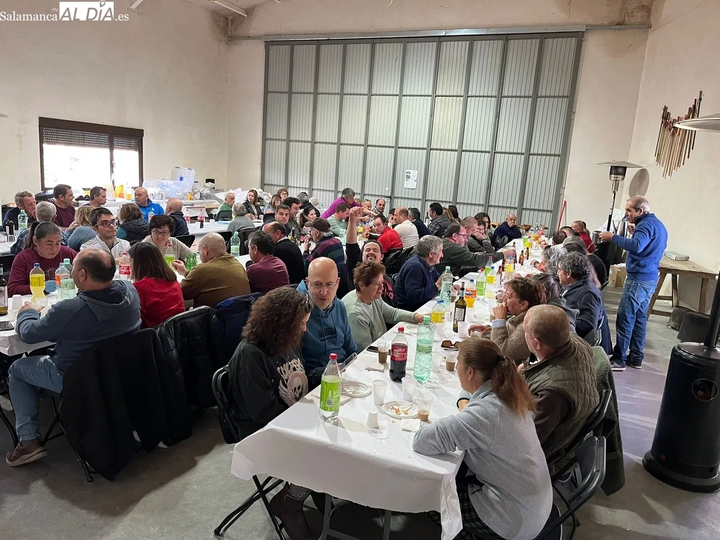 Primera comida tras la matanza en Gejo de los Reyes