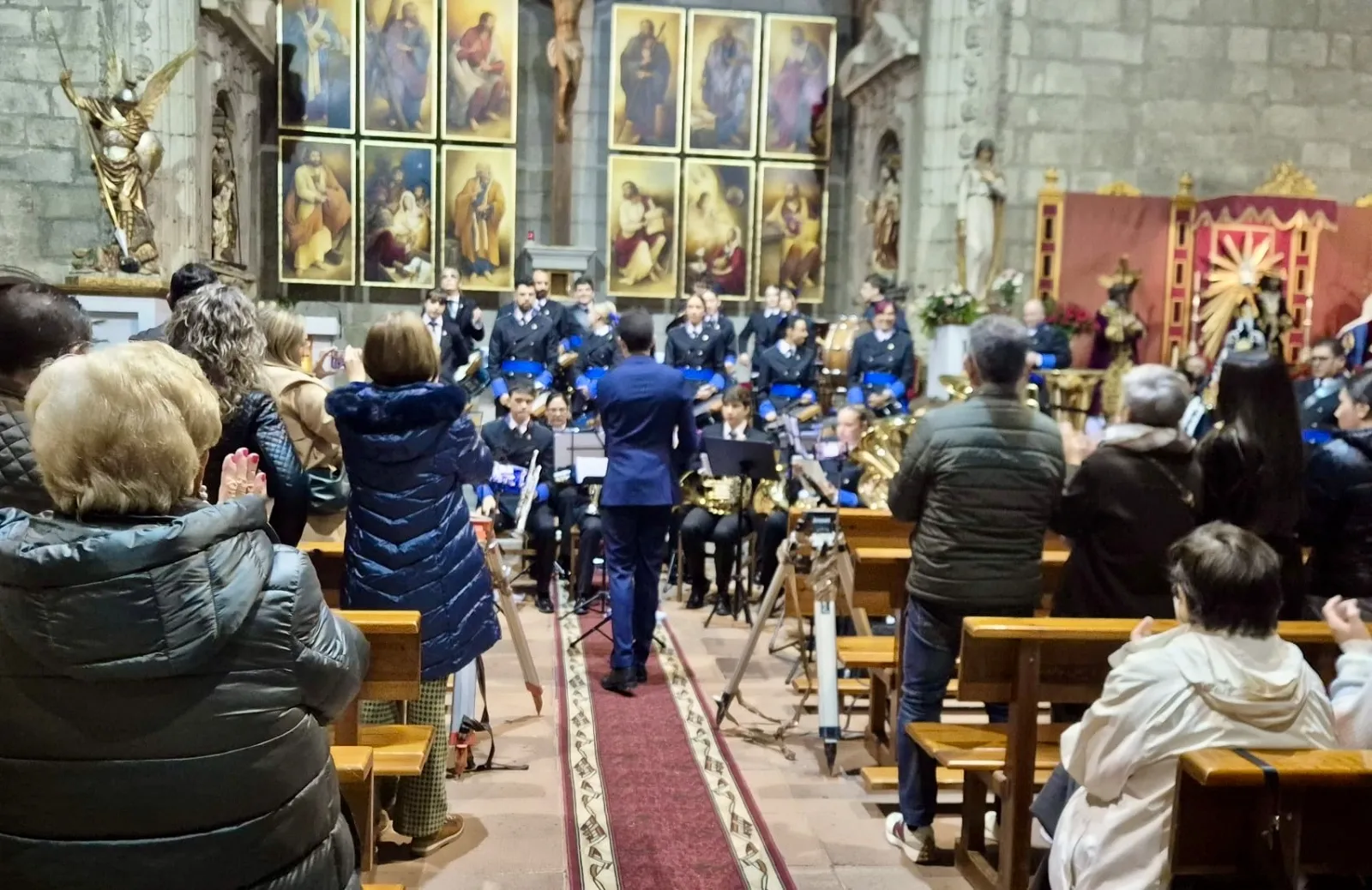 Foto 3 - La Estrella y los &lsquo;Sones Nazarenos&rsquo; anuncian la cercan&iacute;a de la Semana Santa con su brillante concierto