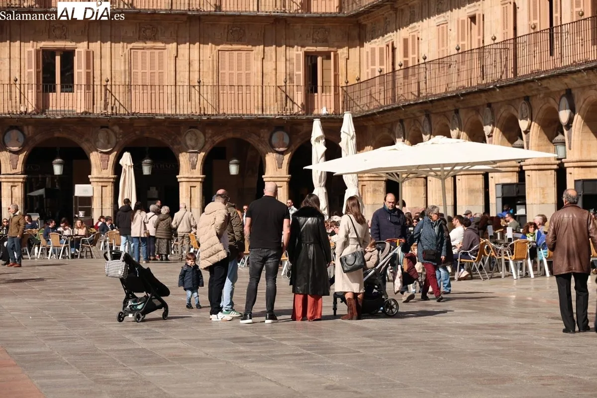 Ambiente en Salamanca en este primer domingo de marzo. Foto: David Sañudo