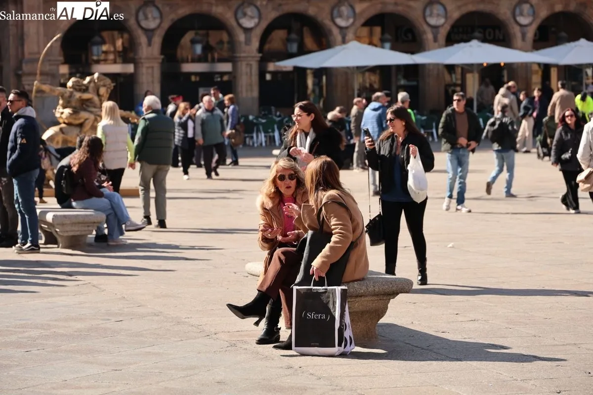 Ambiente en Salamanca en este primer domingo de marzo. Foto: David Sañudo