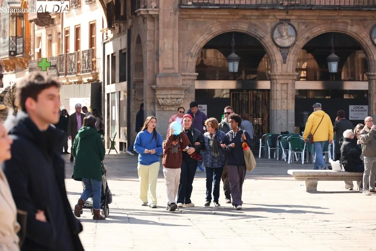 Ambiente en Salamanca en este primer domingo de marzo. Foto: David Sañudo
