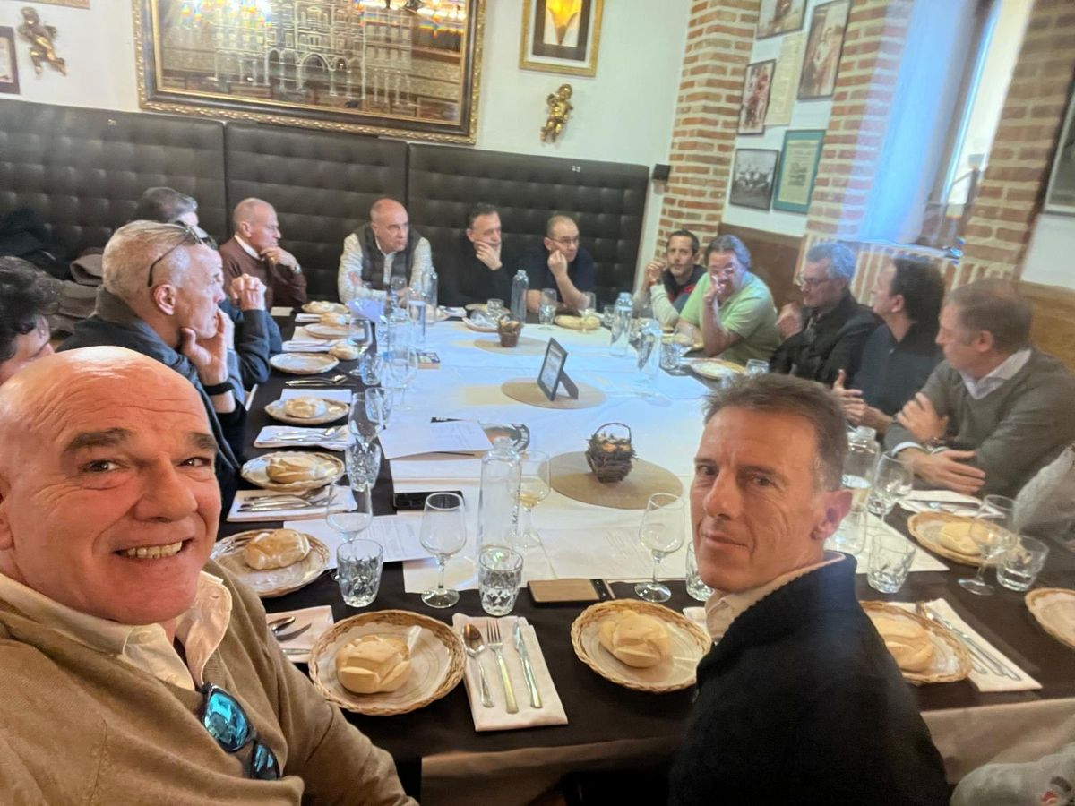 La Asociación de ex-jugadores de la UDS celebra su asamblea anual