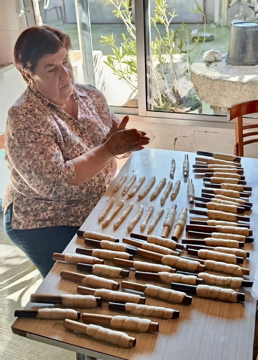 Foto 3 - Entre perolas y an&iacute;s: Santiago de la Puebla revive el sabor de sus Cuquillos para su hist&oacute;rico Encuentro de la Capa 