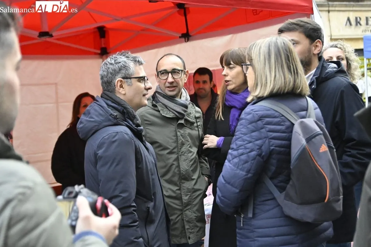 Foto 7 - FOTOS | El ministro F&eacute;lix Bola&ntilde;os hace campa&ntilde;a en Salamanca: "El PSOE es la &uacute;nica opci&oacute;n para desalojar al PP"