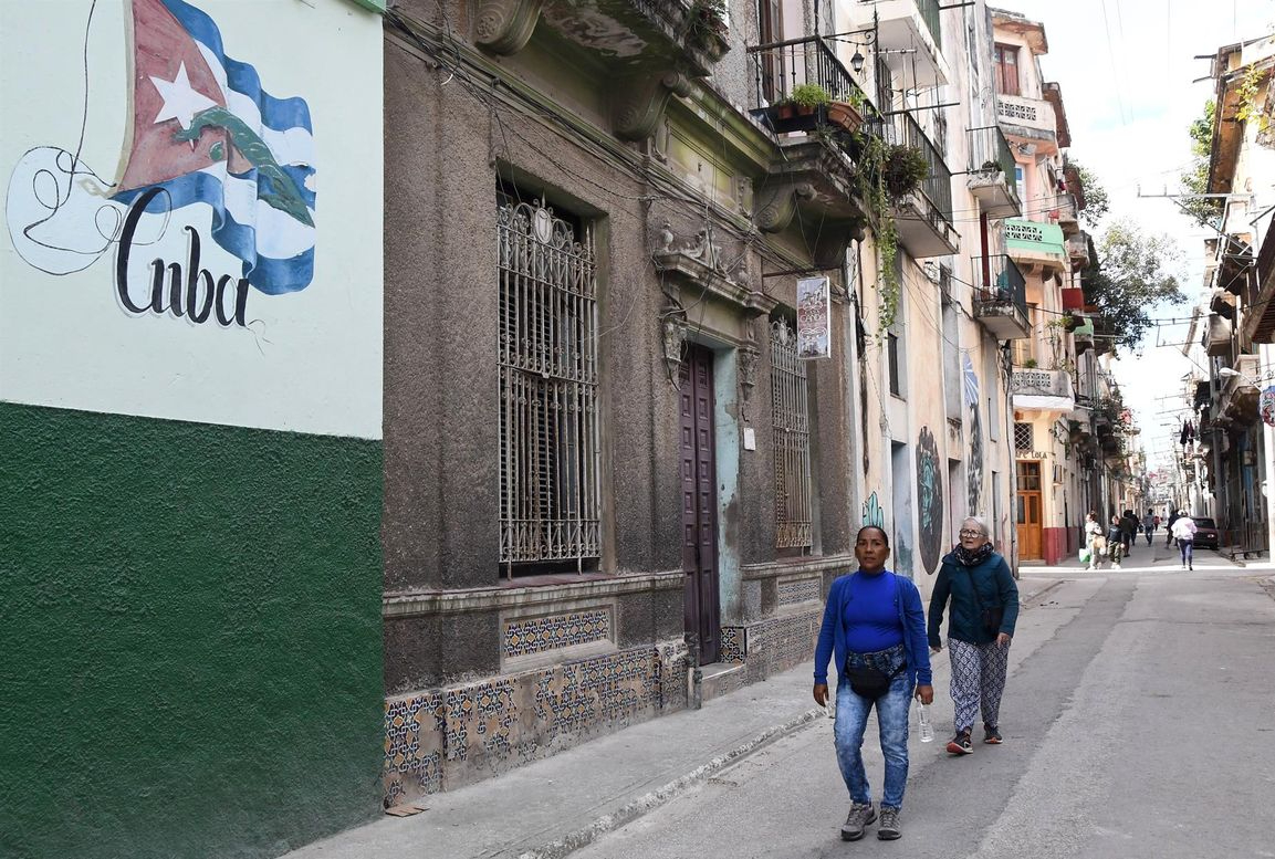 Salamanca se moviliza por Cuba: concentración este jueves y donación de 10.000 euros para energía solar