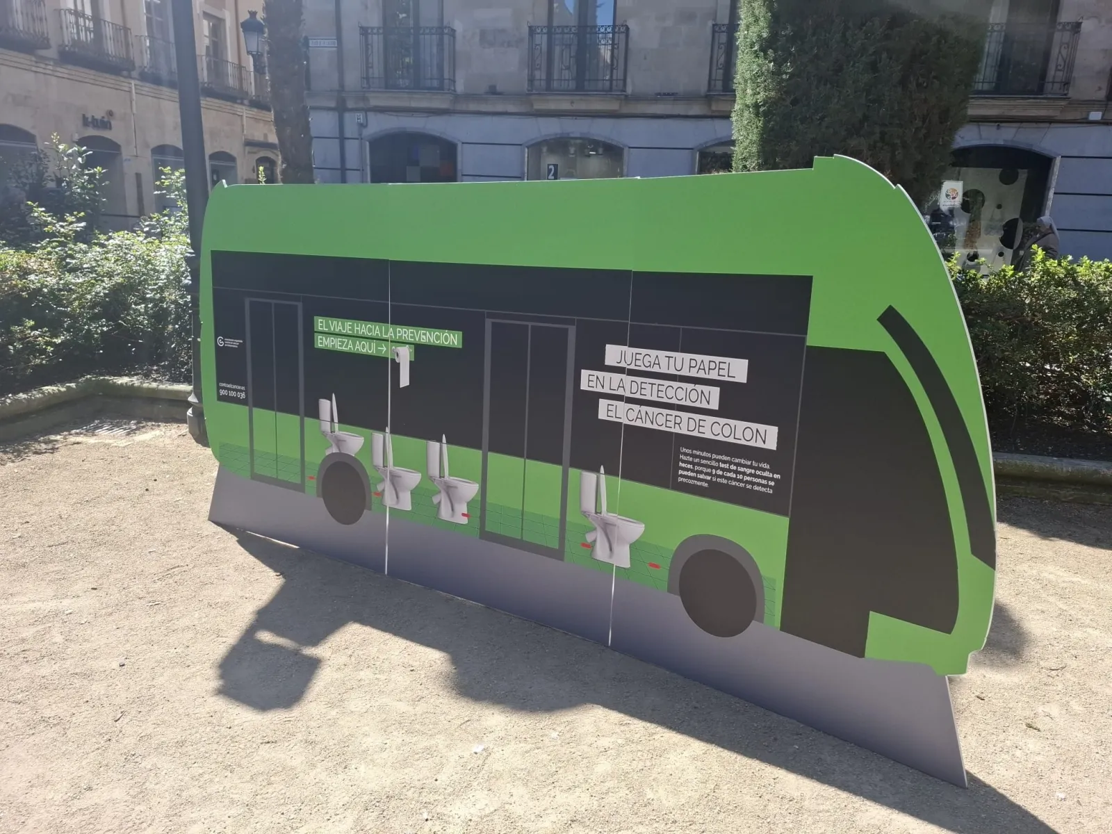Voluntarios de la asociación se han desplegado por distintos puntos de Salamanca