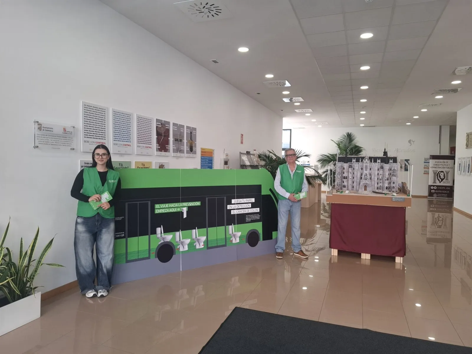 Voluntarios de la asociación se han desplegado por distintos puntos de Salamanca