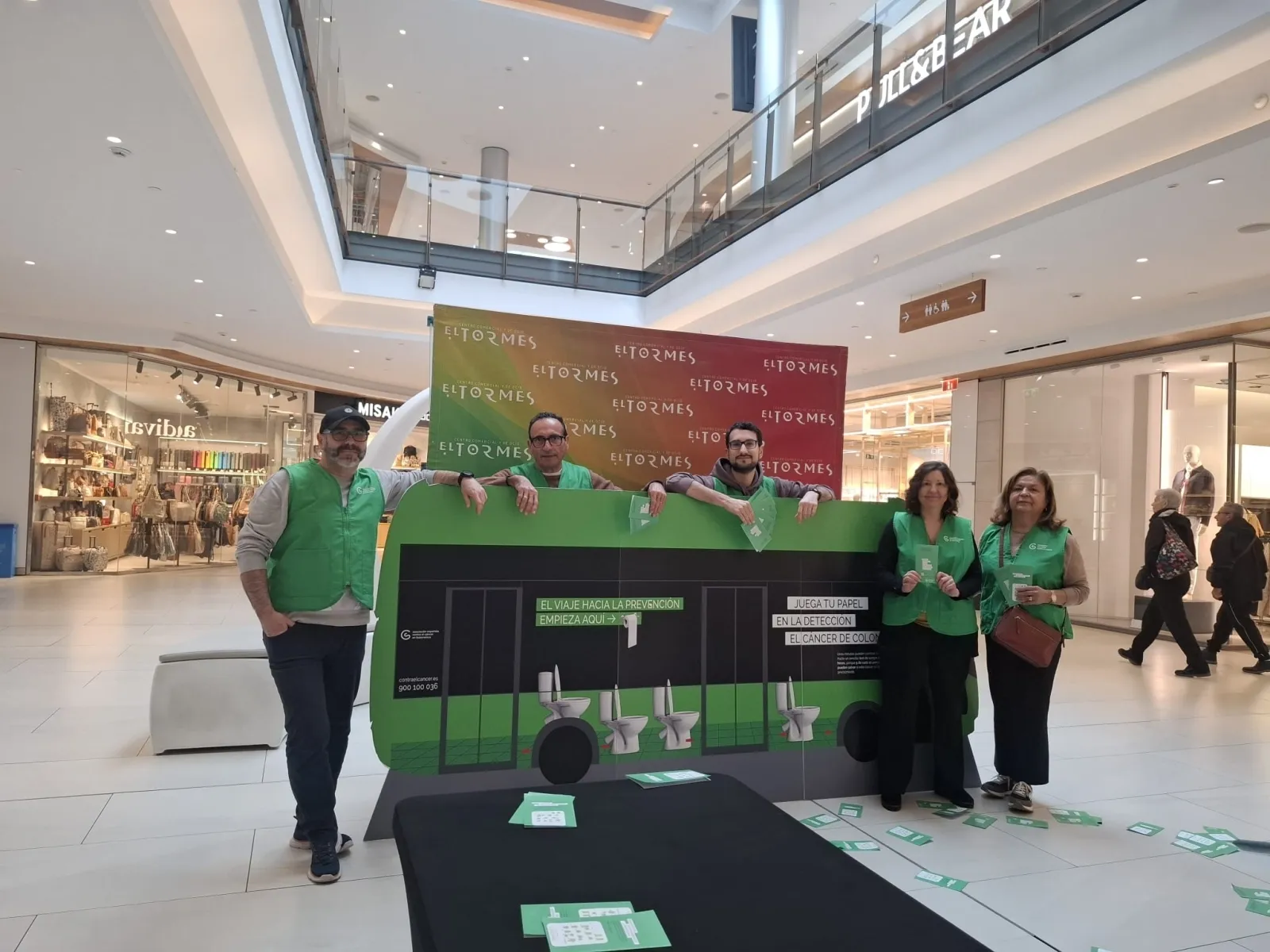 Voluntarios de la asociación se han desplegado por distintos puntos de Salamanca