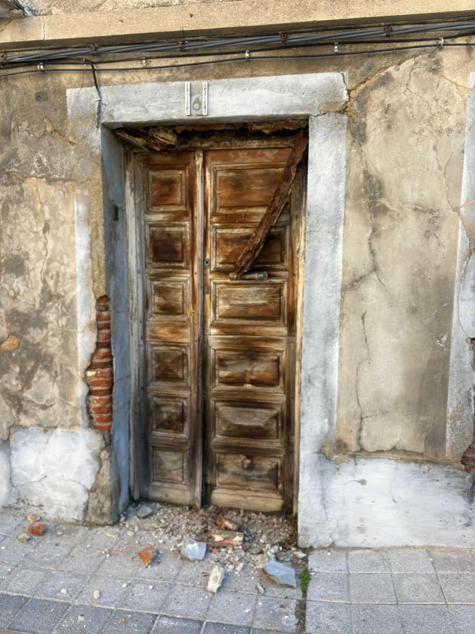 Foto 4 - Pec pide al gobierno local endurecer medidas frente a los propietarios de edificios en evidente abandono: &ldquo;menos hablar y m&aacute;s actuar&rdquo;