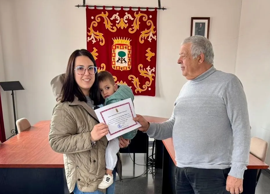 Foto 3 - Cantalpino entrega la segunda fase de las ayudas a la natalidad