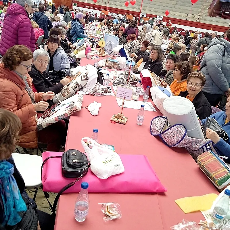 Encuentro de encajeras en Arroyo de la Encomienda 