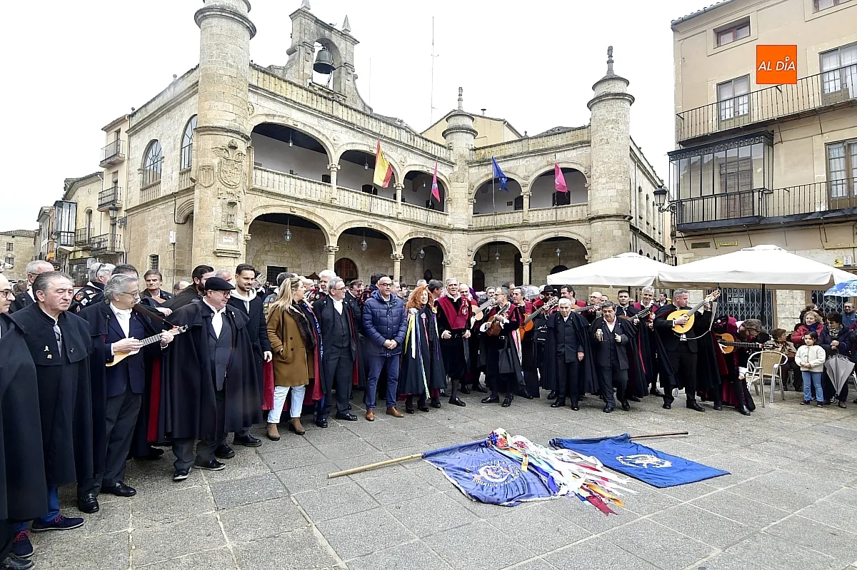  Encuentro Rondalla Tres Columnas y la Tuna de Biología de Sevilla en Ciudad Rodrigo