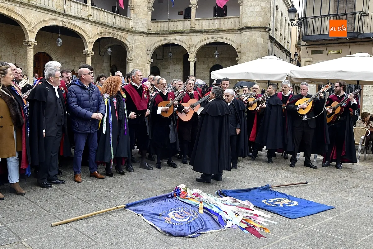  Encuentro Rondalla Tres Columnas y la Tuna de Biología de Sevilla en Ciudad Rodrigo
