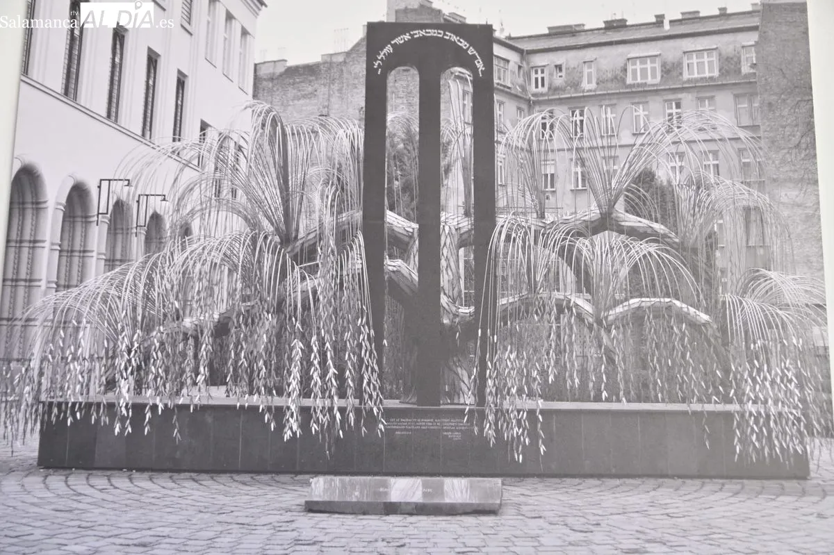 Exposición sobre el Holocausto en la Casa de las Conchas. Foto SALAMANCA AL DÍA